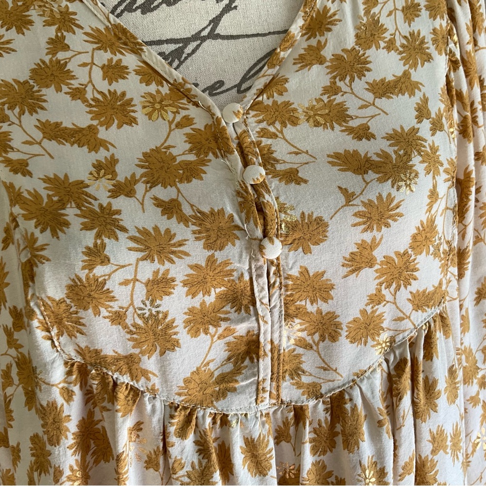 Peasant top, small metallic daisies, Solitaire, large